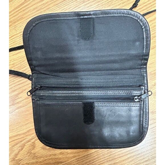 LL Bean - Vintage Leather Passport Travelers Wallet - Picture 4 of 7